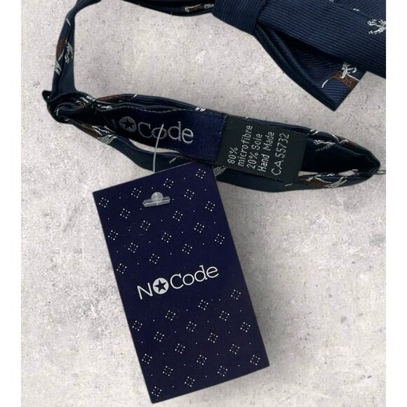NEW NO CODE Microfiber Silk Bow Tie Navy Dog W:1.8" - Picture 2 of 3